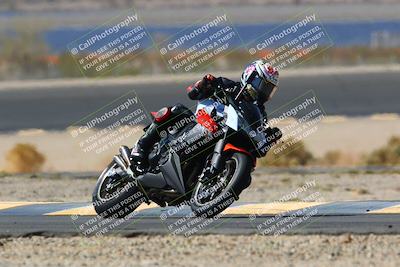 media/Apr-10-2022-SoCal Trackdays (Sun) [[f104b12566]]/Turn 14 (10am)/